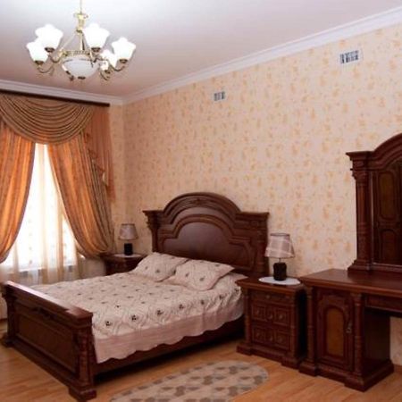 Bahoriston Hotel Guliston Esterno foto