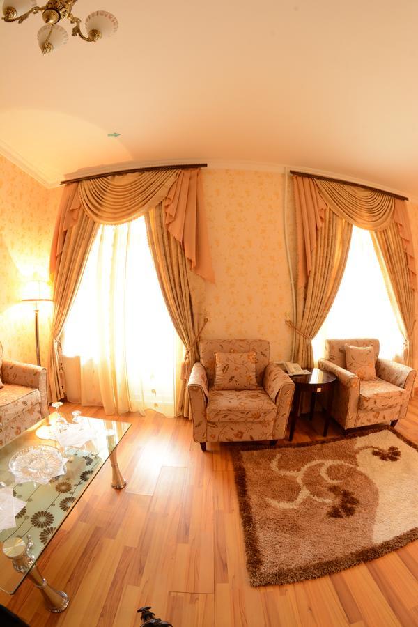 Bahoriston Hotel Guliston Esterno foto
